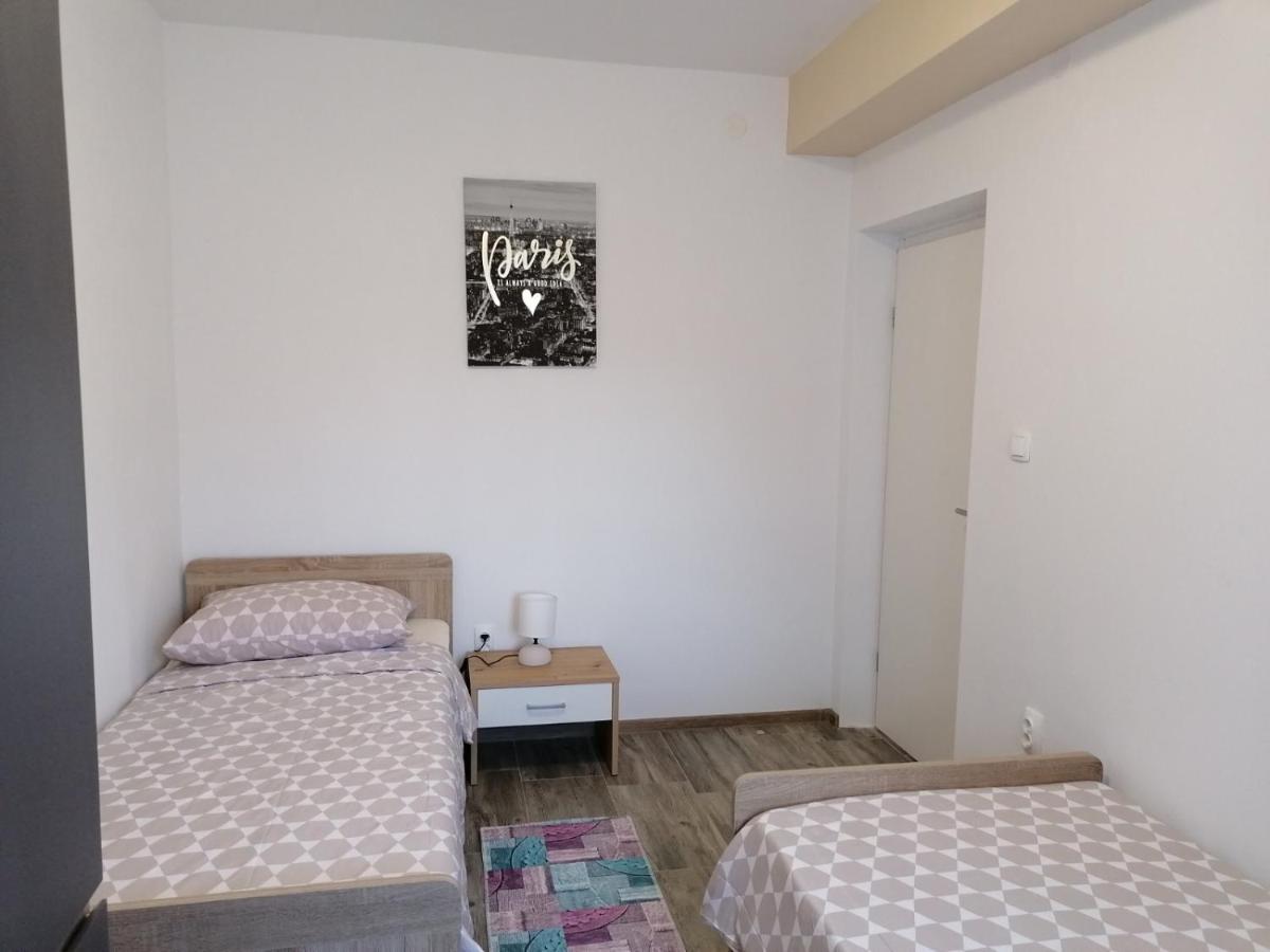 Apartman Nina Kali Dış mekan fotoğraf