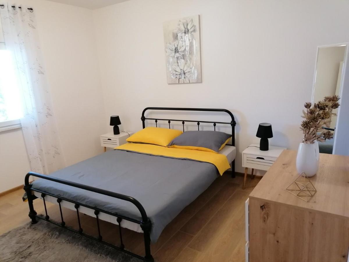Apartman Nina Kali Dış mekan fotoğraf