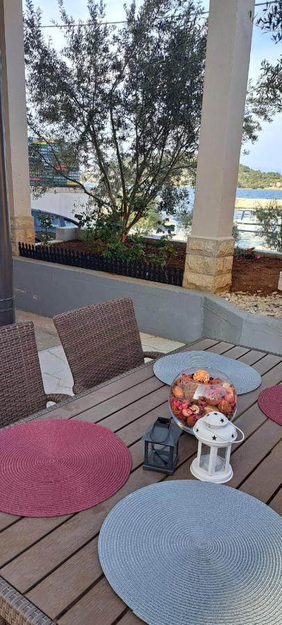 Apartman Nina Kali Dış mekan fotoğraf