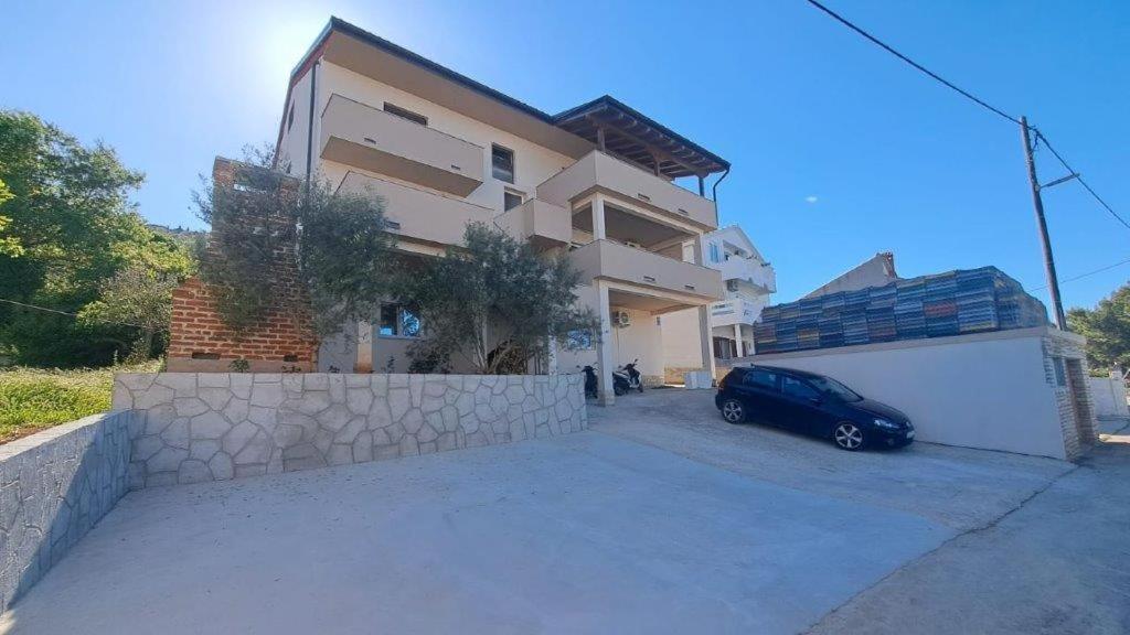 Apartman Nina Kali Dış mekan fotoğraf