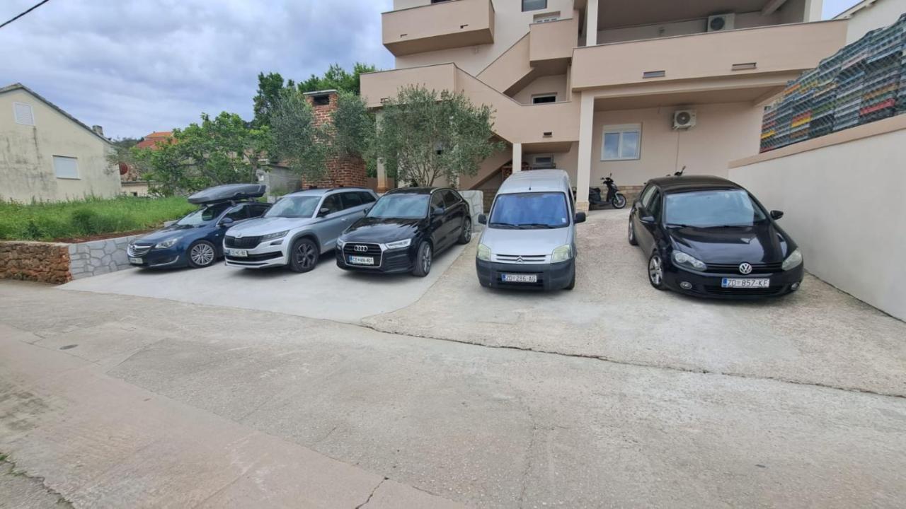 Apartman Nina Kali Dış mekan fotoğraf